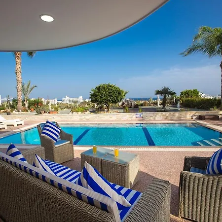 113 Villa Protaras