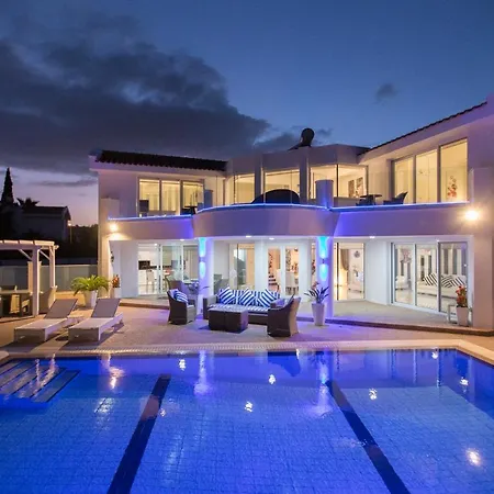 113 Villa *