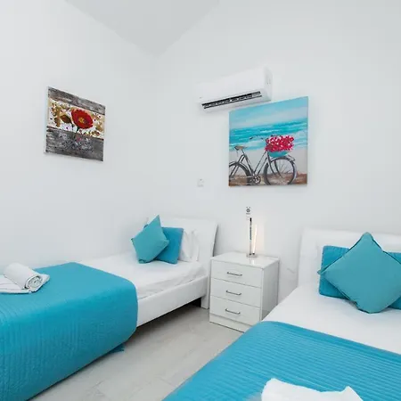 113 Protaras