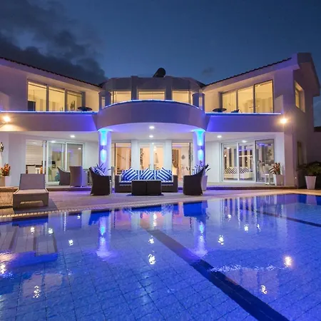 113 Villa *